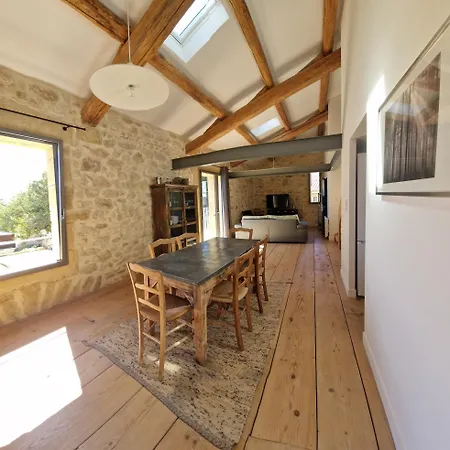 Lägenhet Dans Un Mas Provencal Renove *